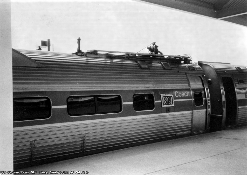 Amtrak Metroliner Coach 809